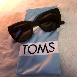 TOMS Sunglasses